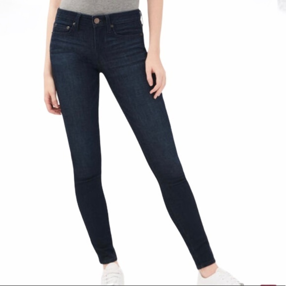 Aeropostale size 4 dark blue stretch jegging jeans